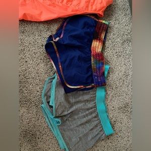 Athletic wear bundle size medium around size 6-8
